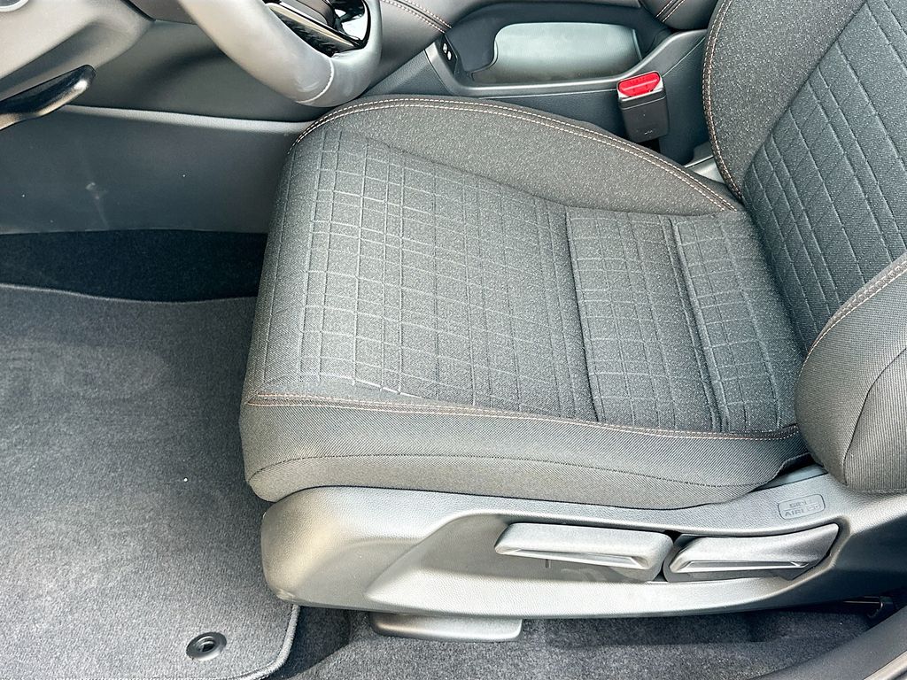 2025 Honda HR-V Sport 19
