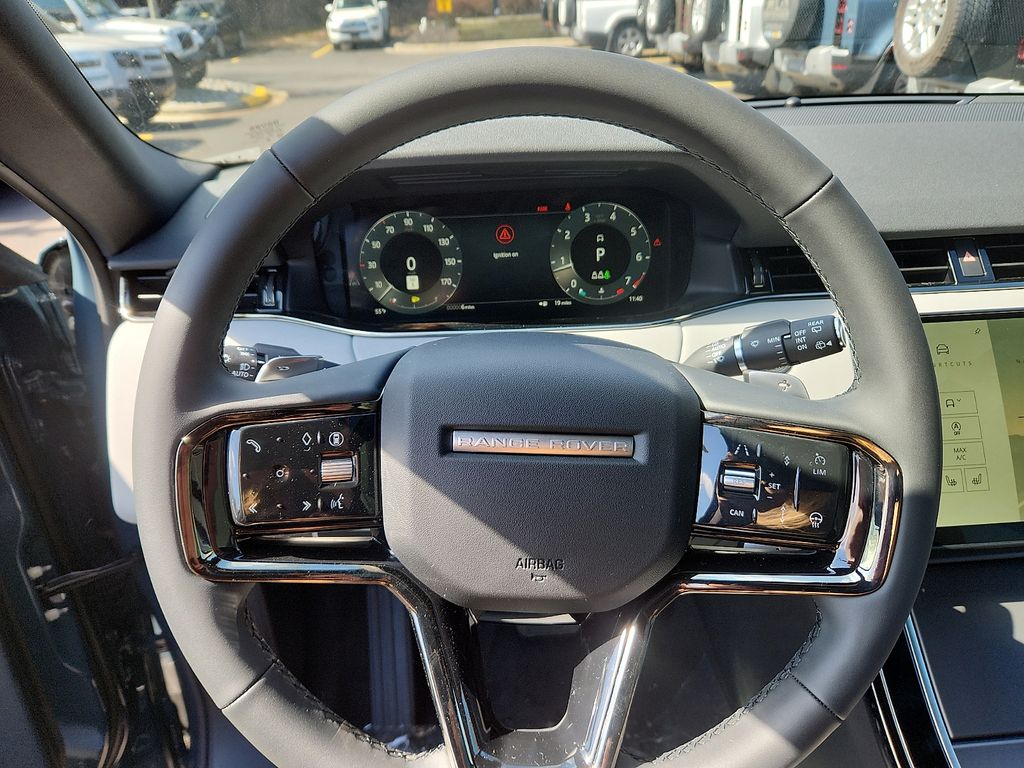 Thumbnail: 2026 Land Rover Range Rover Evoque - 9