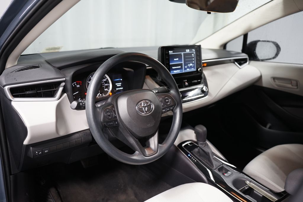 2022 Toyota Corolla LE 7