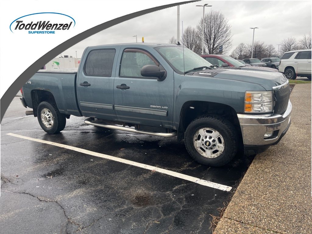 2011 Chevrolet Silverado 2500HD LT Crew Cab 4WD