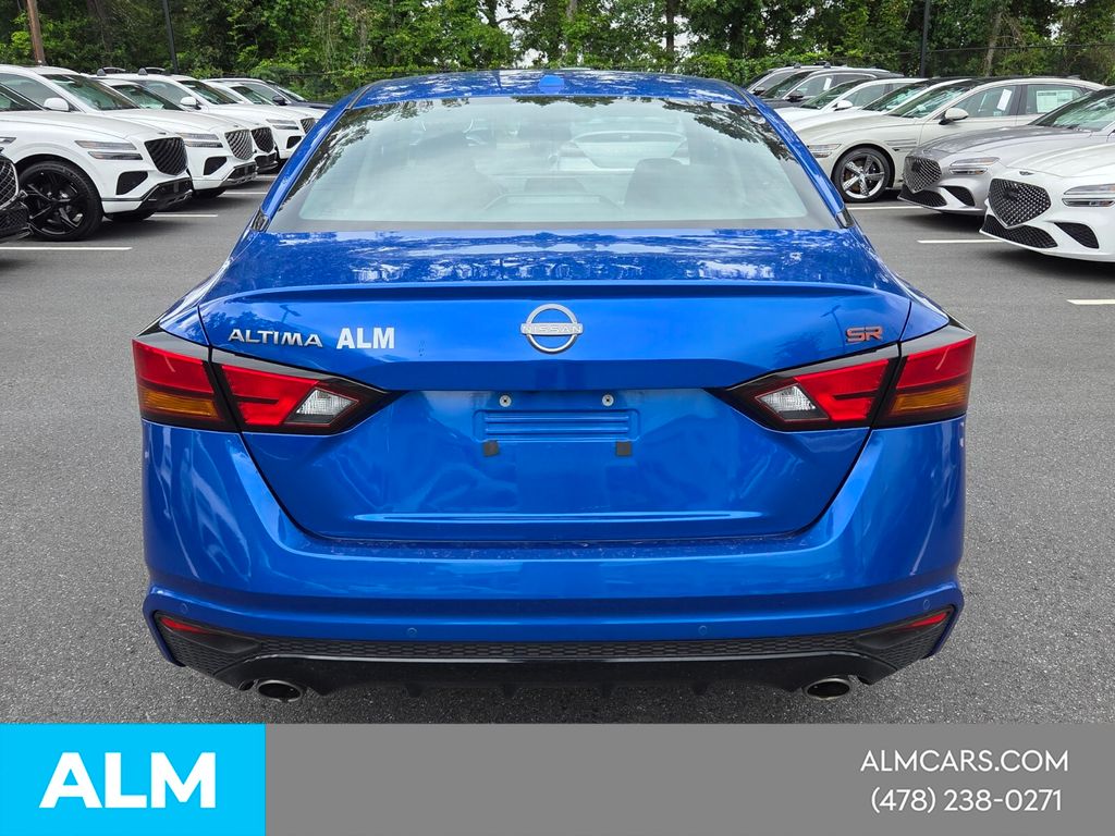 Used 2025 Blue Nissan 2.5 SR image 5