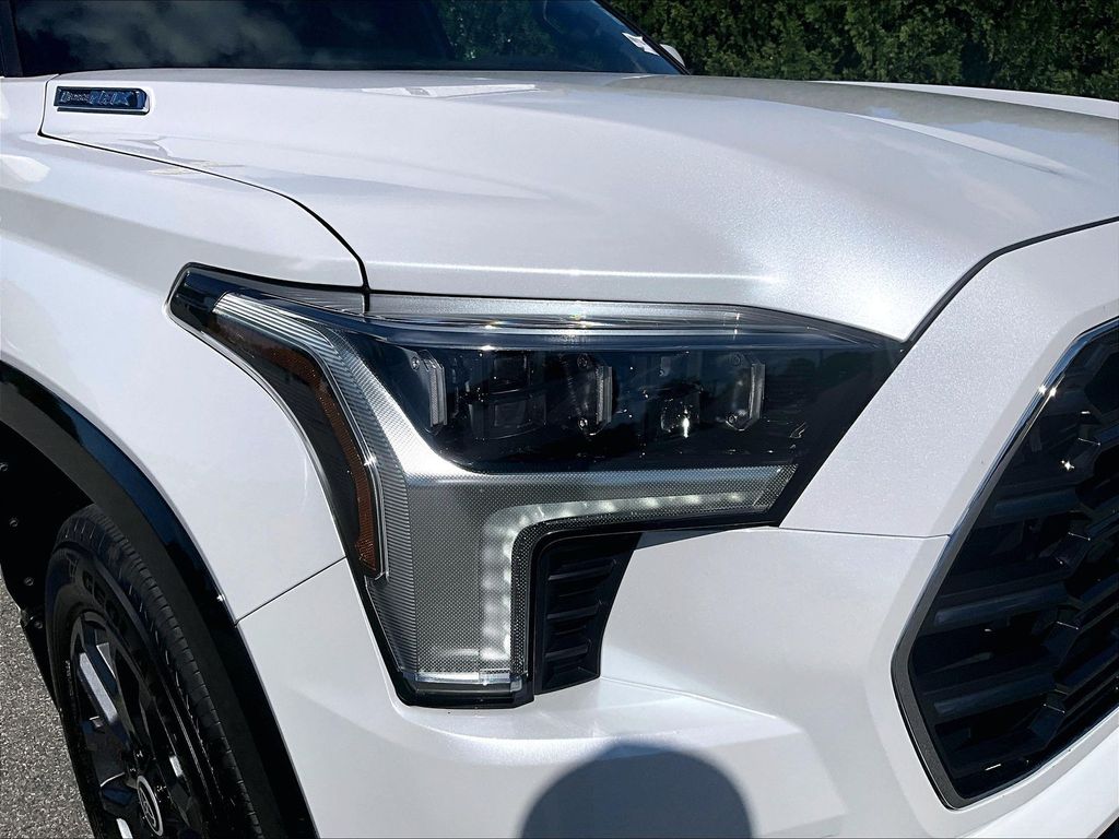 2024 Toyota Sequoia — photo 34