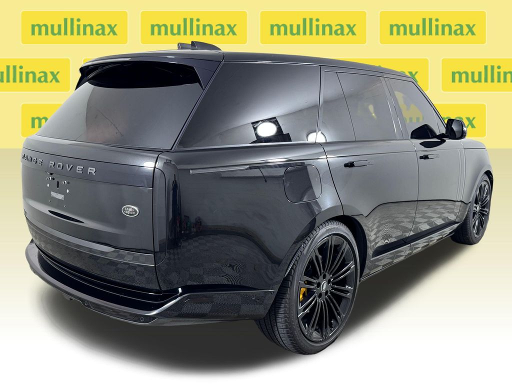 Used 2023 Black Land Rover SE image 5