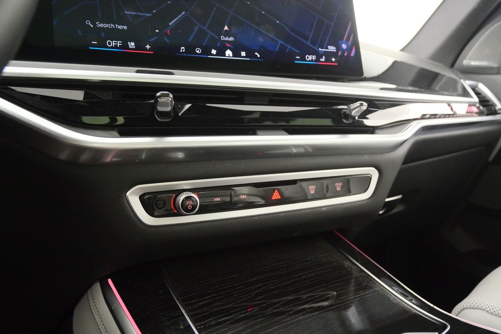 2024 BMW X5 M60i 25