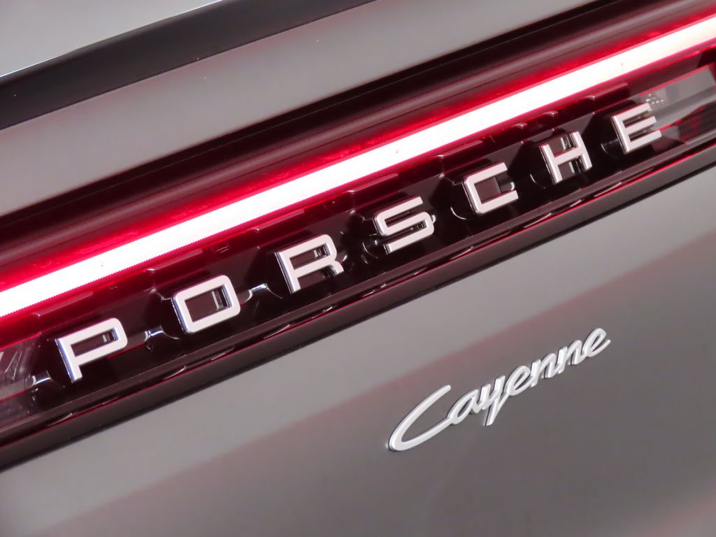 2024 Porsche Cayenne Coupe  9