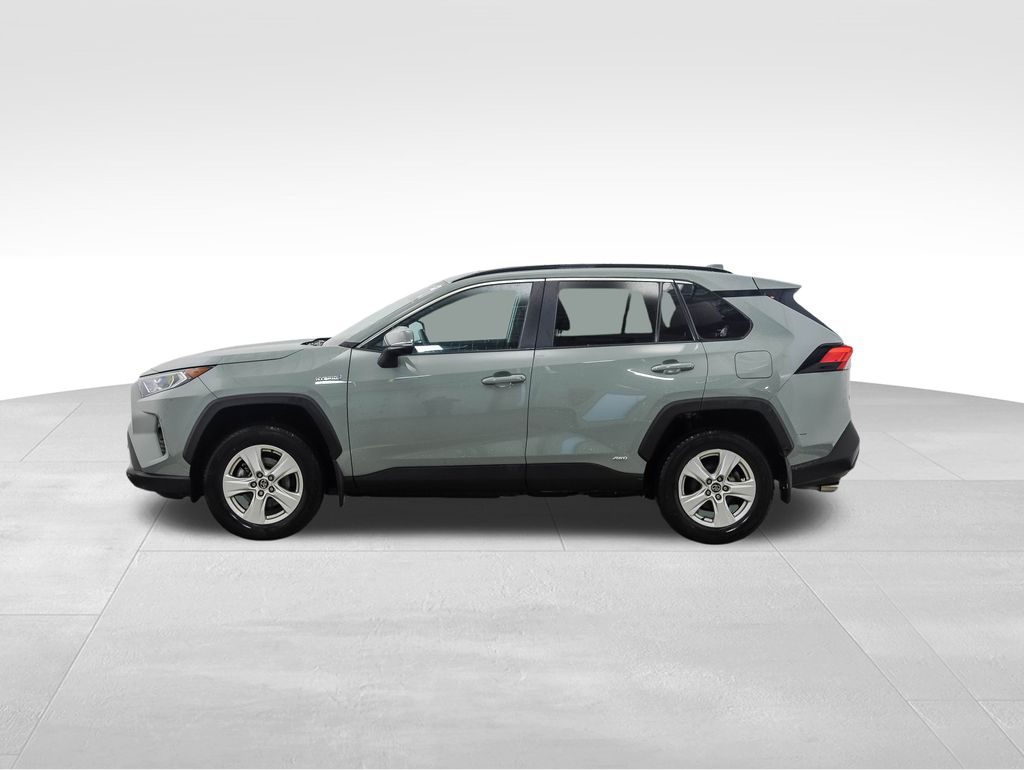 2020 Toyota RAV4 XLE 2