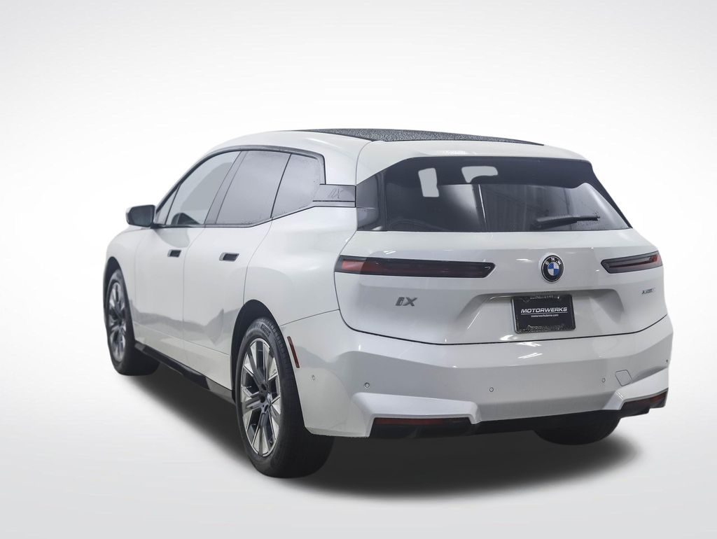 Thumbnail: 2026 BMW iX - 3