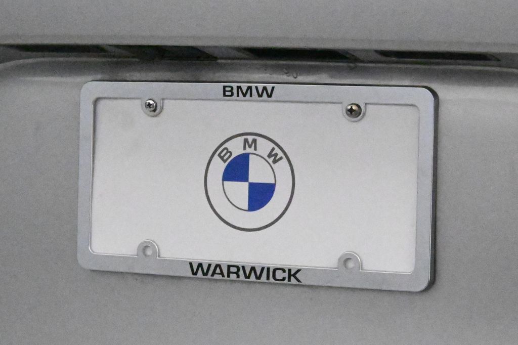 Thumbnail: 2021 Toyota Sienna - 14