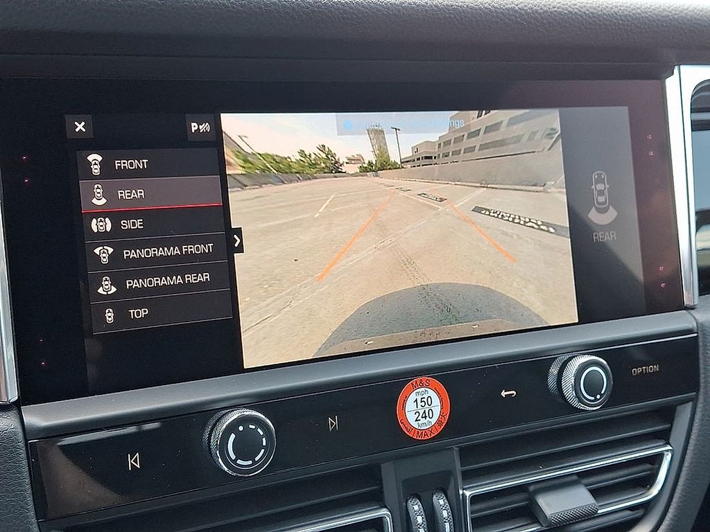 Thumbnail: 2025 Porsche Macan - 20