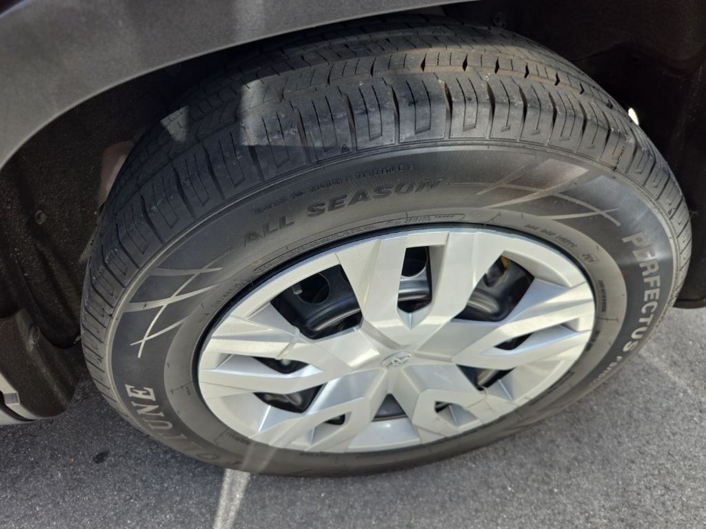 Thumbnail: 2022 Toyota Corolla Cross - 8