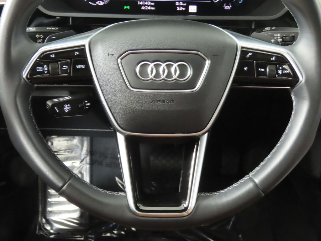 Thumbnail: 2024 Audi Q8 e-tron - 14