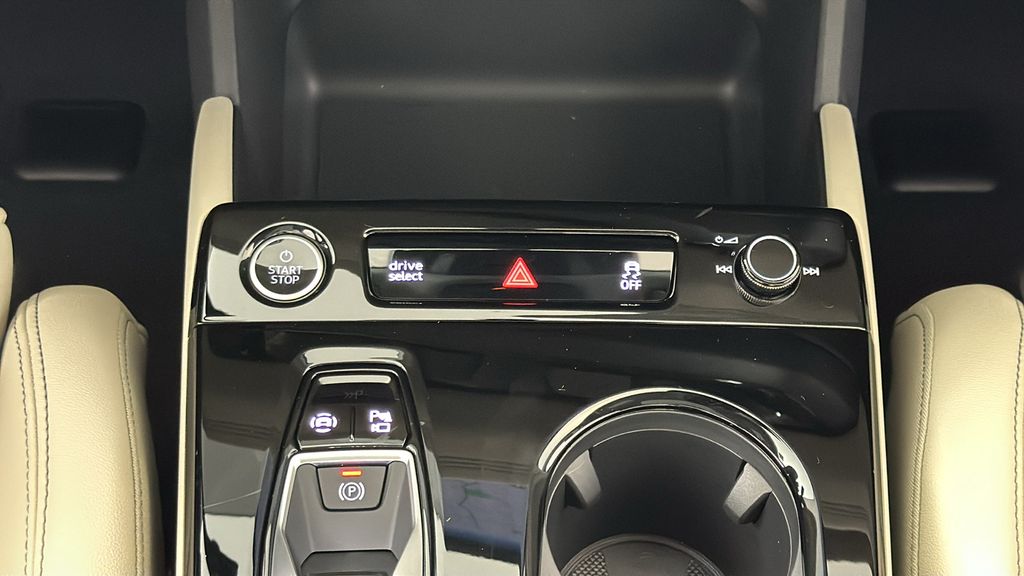 2025 Audi Q6 e-tron Premium 19