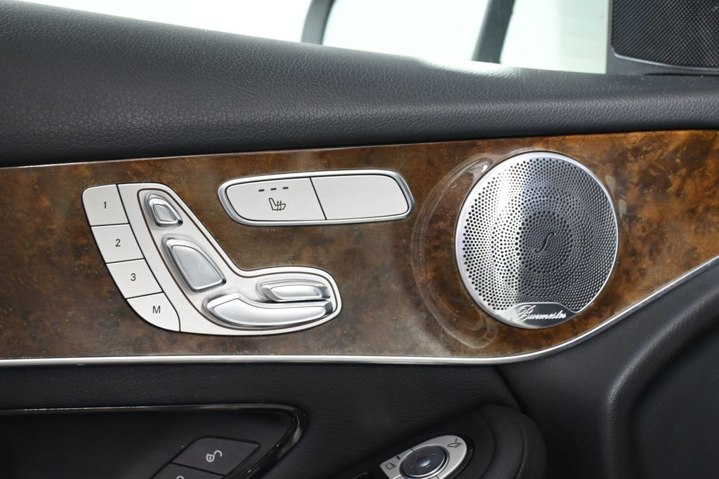 2017 Mercedes-Benz GLC 300 29