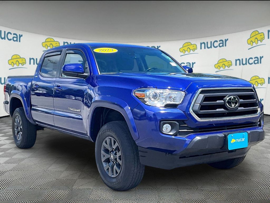 2023 Toyota Tacoma — photo 1