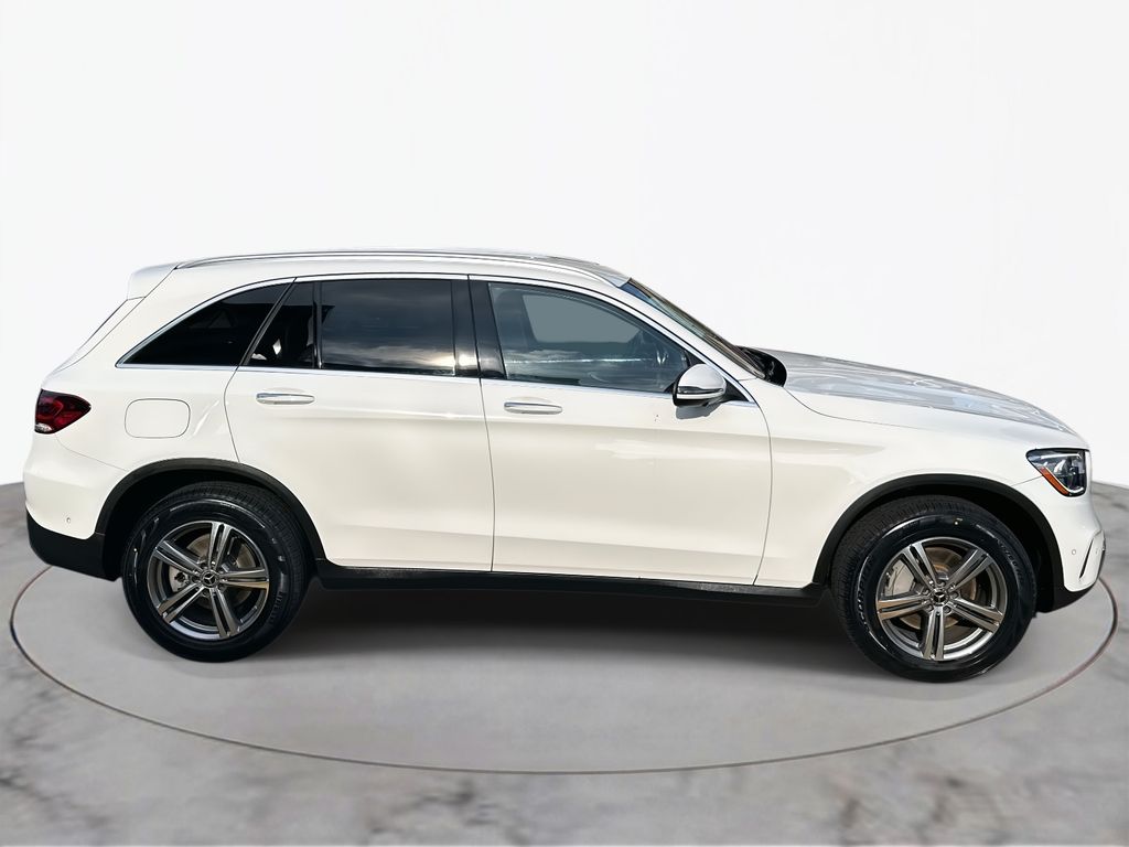 Thumbnail: 2022 Mercedes-Benz GLC - 6