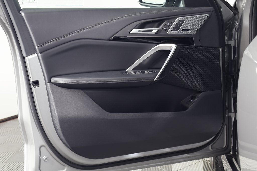 Thumbnail: 2025 BMW X1 - 12