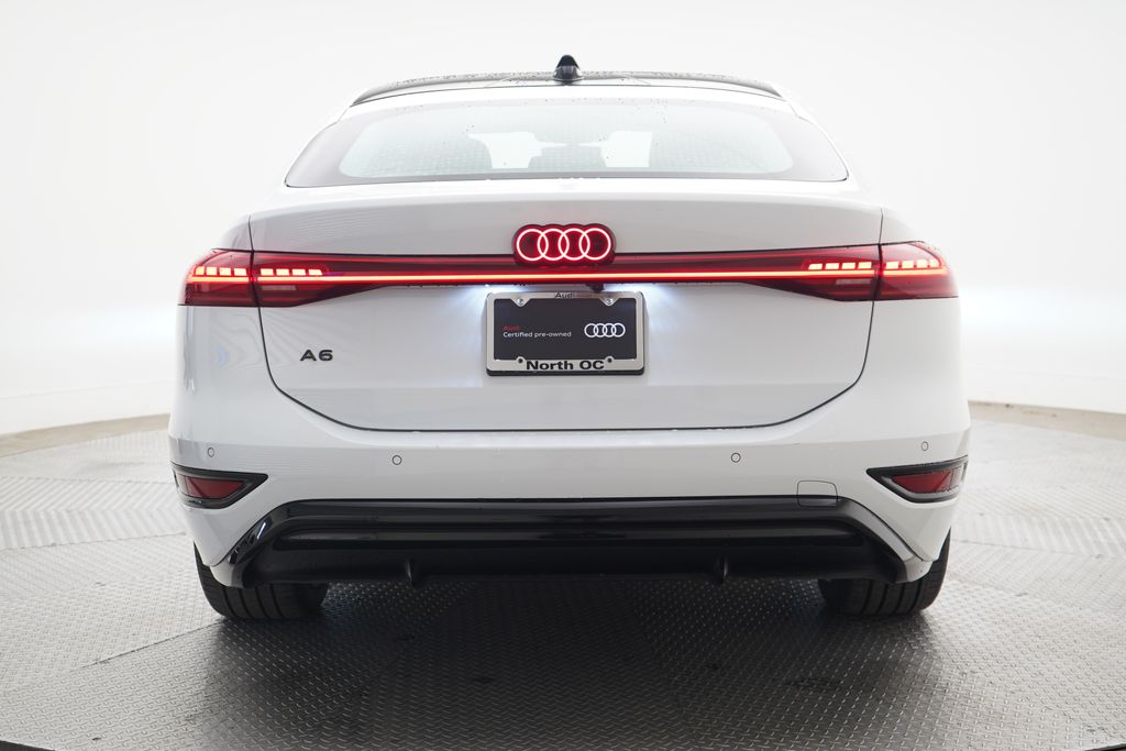 Thumbnail: 2025 Audi e-tron - 4