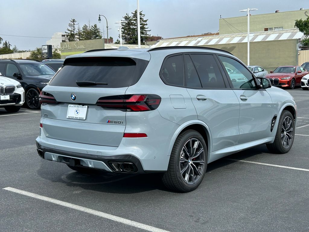 2025 BMW X5 M60i 5