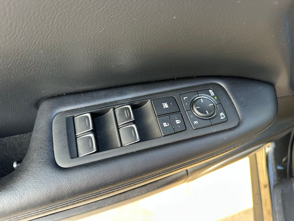 Thumbnail: 2019 Lexus RX - 21