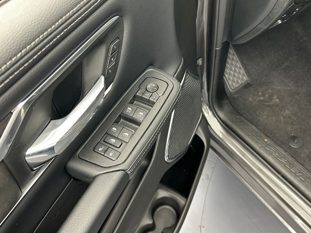 New 2026 Granite Crystal Metallic Clearcoat Ram Laramie image 12