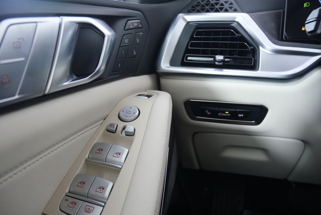 2026 BMW X7 xDrive40i 22