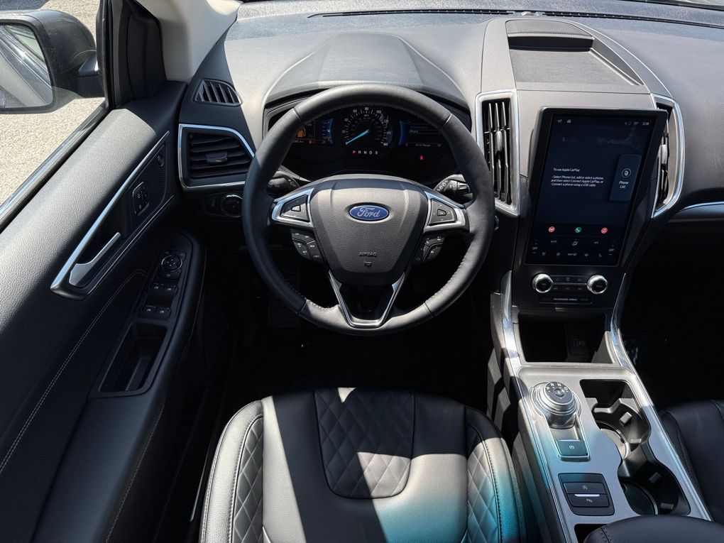 Used 2024 Ford Edge SUV
