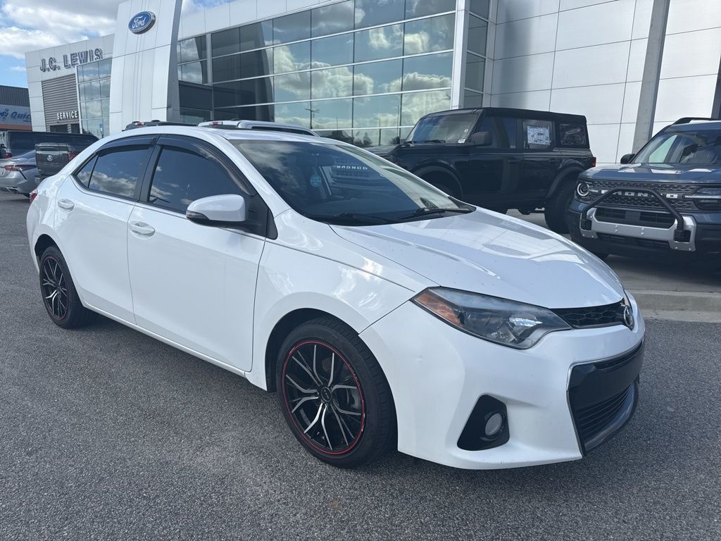 Super White 2016 Toyota Corolla S Sedan Front-Wheel Drive Continuously Variable Transmission