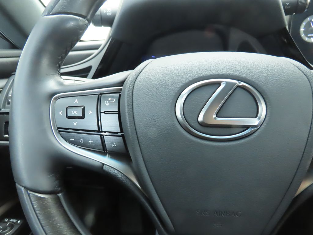 2022 Lexus ES 350 Luxury 11