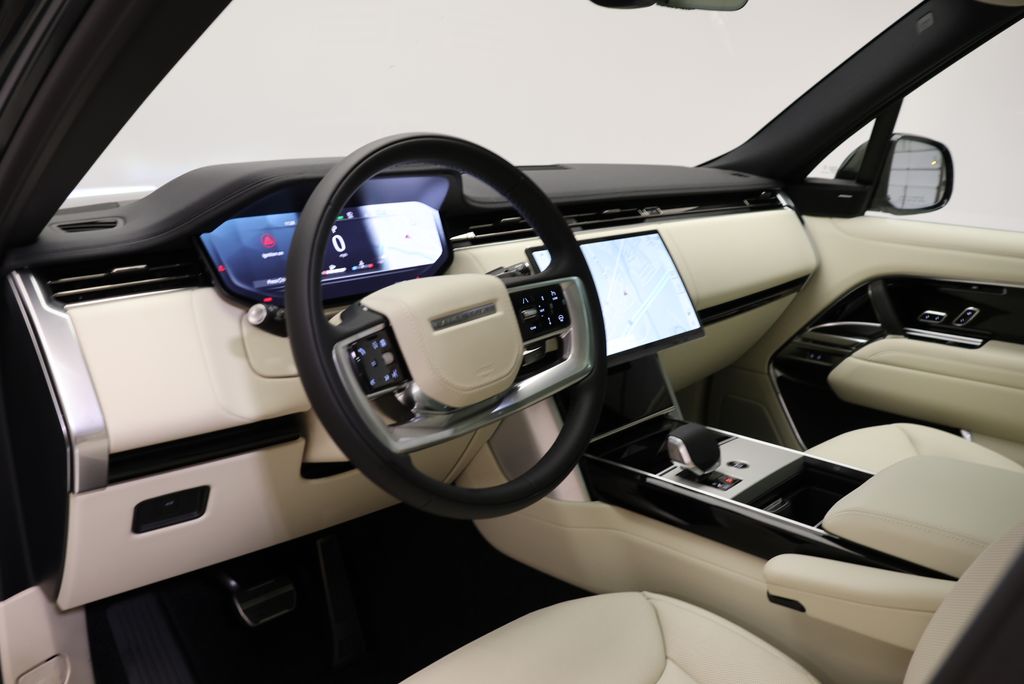 Thumbnail: 2026 Land Rover Range Rover - 27