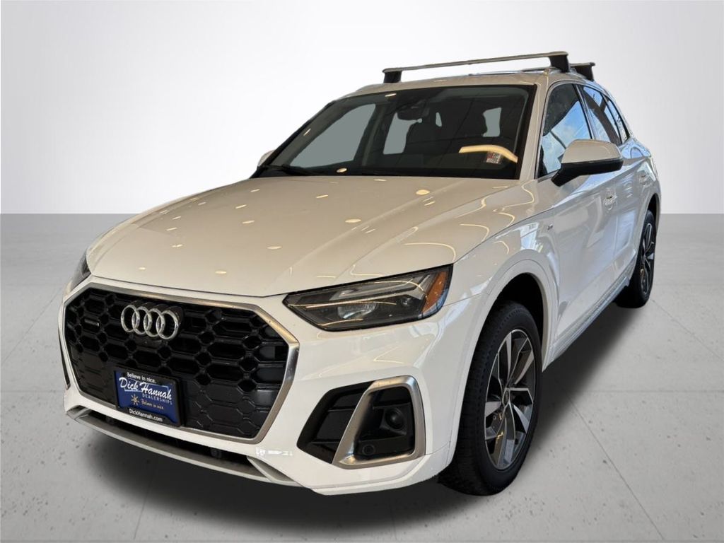 2023 Audi Q5 45 S line Premium photo 2
