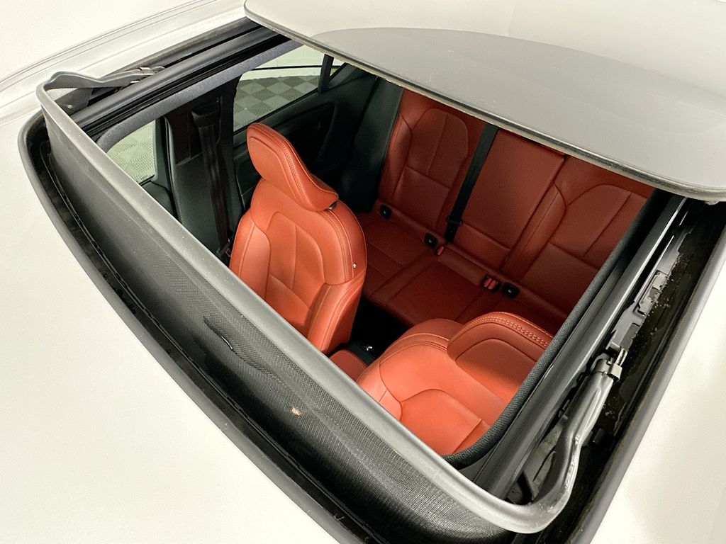 Thumbnail: 2019 Volvo XC40 - 22