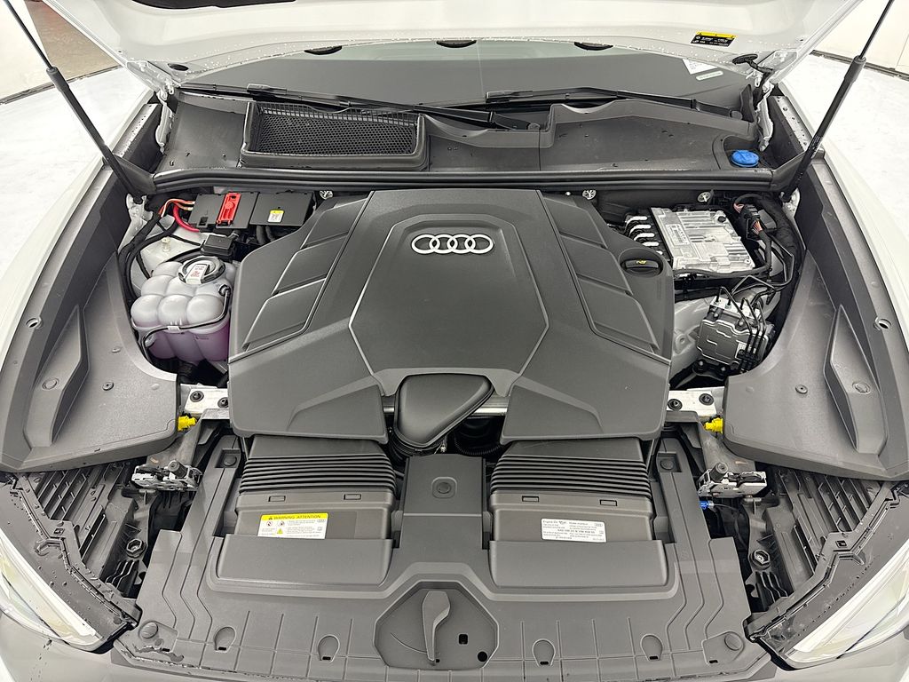 Thumbnail: 2026 Audi Q8 - 31