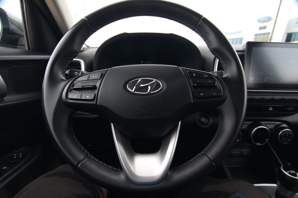 Used 2025 Hyundai Venue SUV