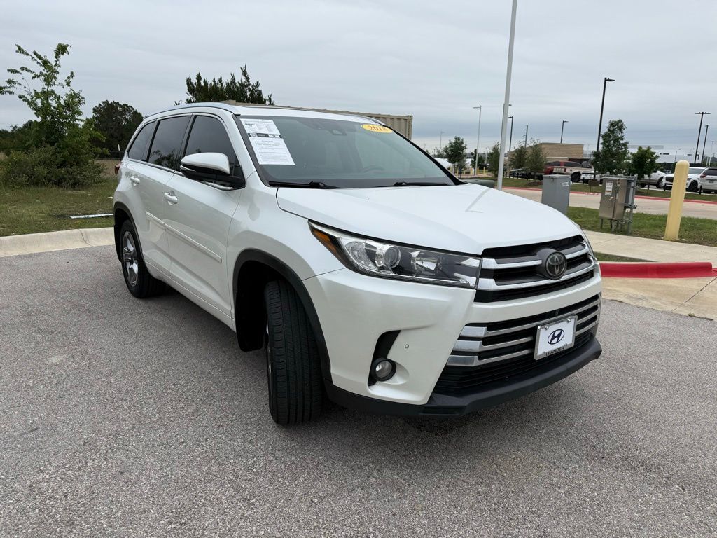 Thumbnail: 2018 Toyota Highlander - 3
