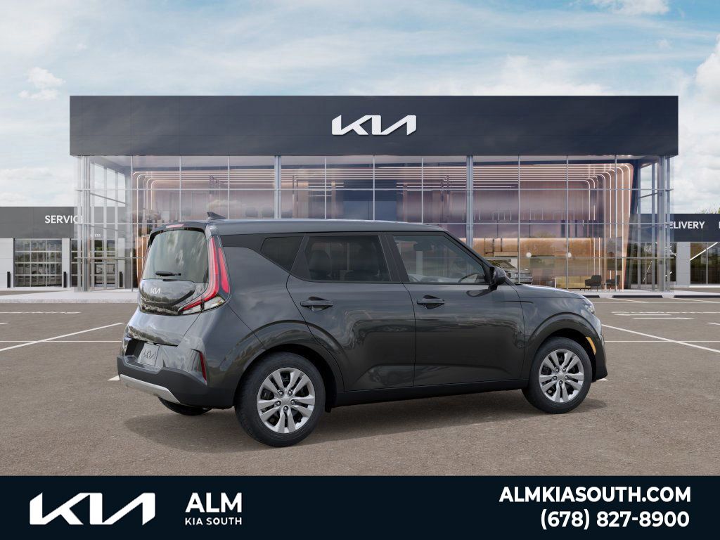 2025 Kia Soul LX photo 2