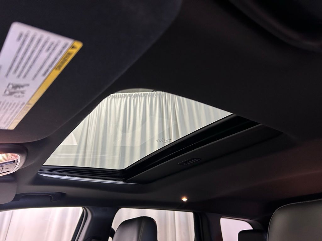 used 2016 Jeep Grand Cherokee car, priced at $15,833