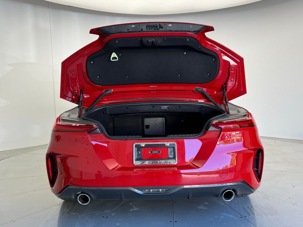 Thumbnail: 2025 BMW Z4 - 9