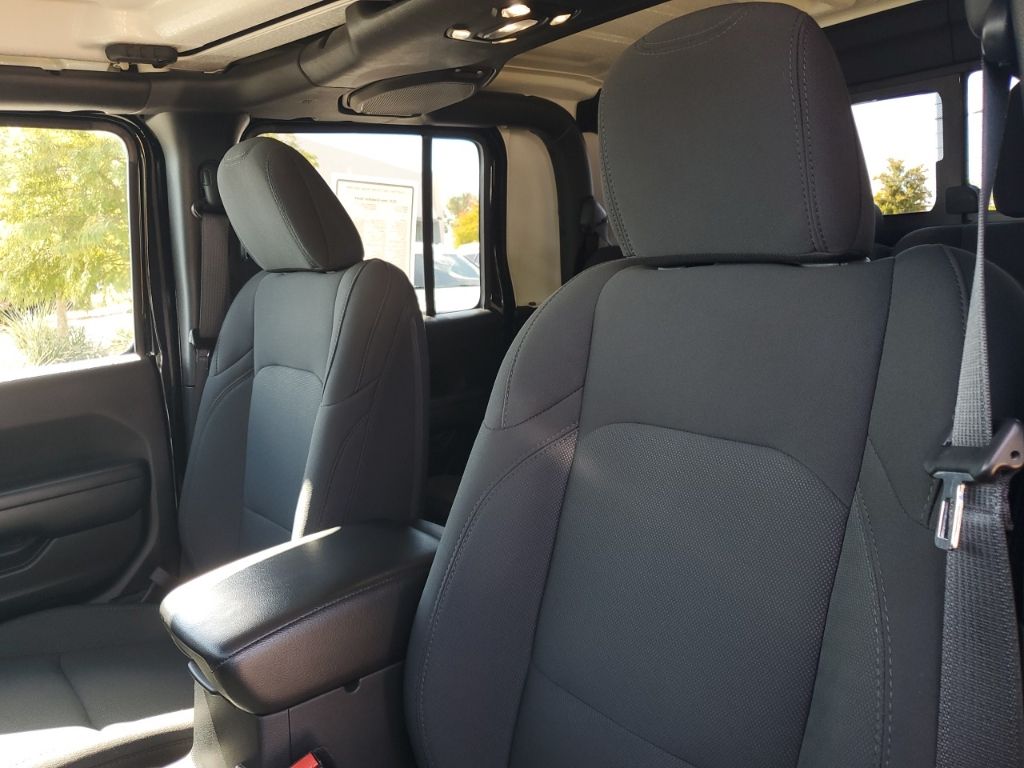 Used Car 2021 Jeep Gladiator  Sport For Sale Under $30,000 In Austin, Texas