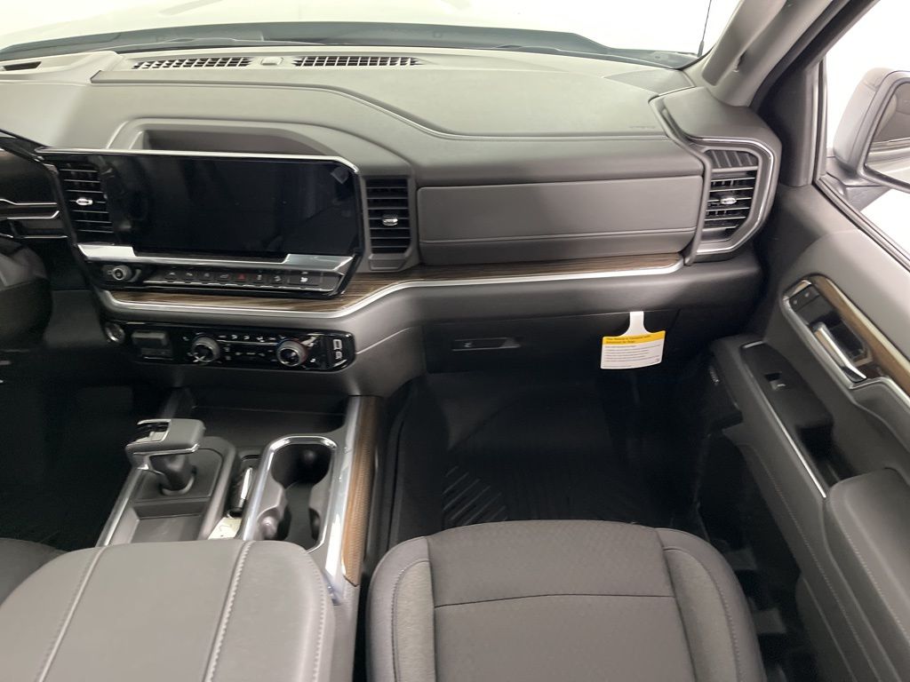Thumbnail: 2025 Chevrolet Silverado 1500 - 15