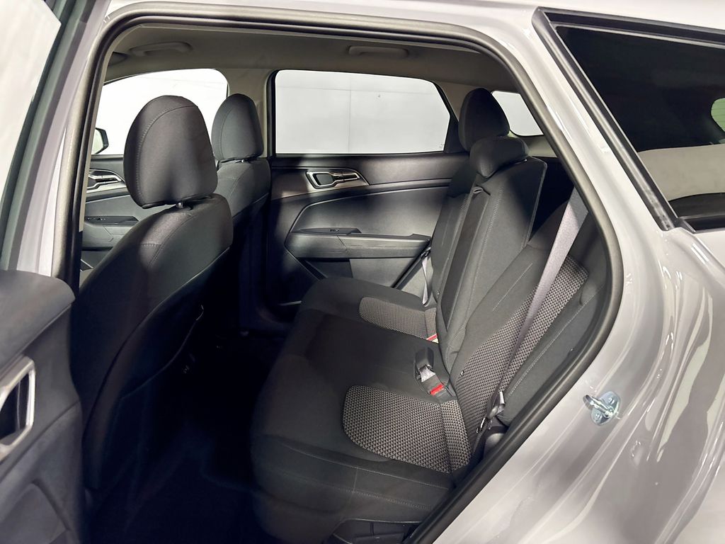 2026 Kia Sportage Hybrid S