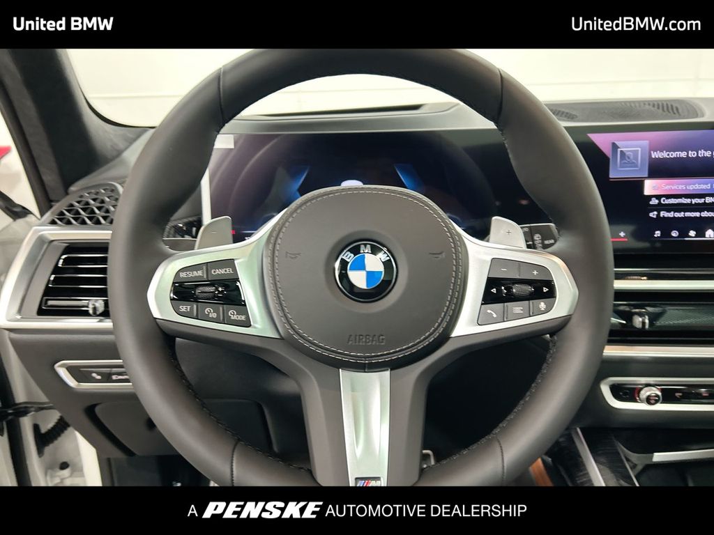 Thumbnail: 2026 BMW X7 - 14