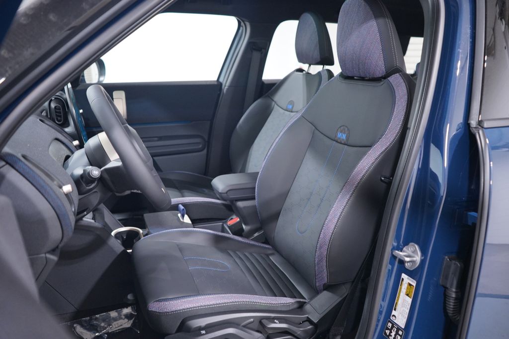 Thumbnail: 2027 MINI Cooper Countryman - 7