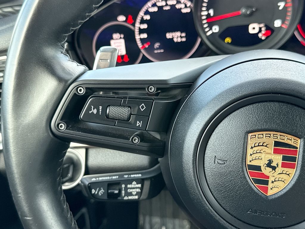 Thumbnail: 2022 Porsche Panamera - 26