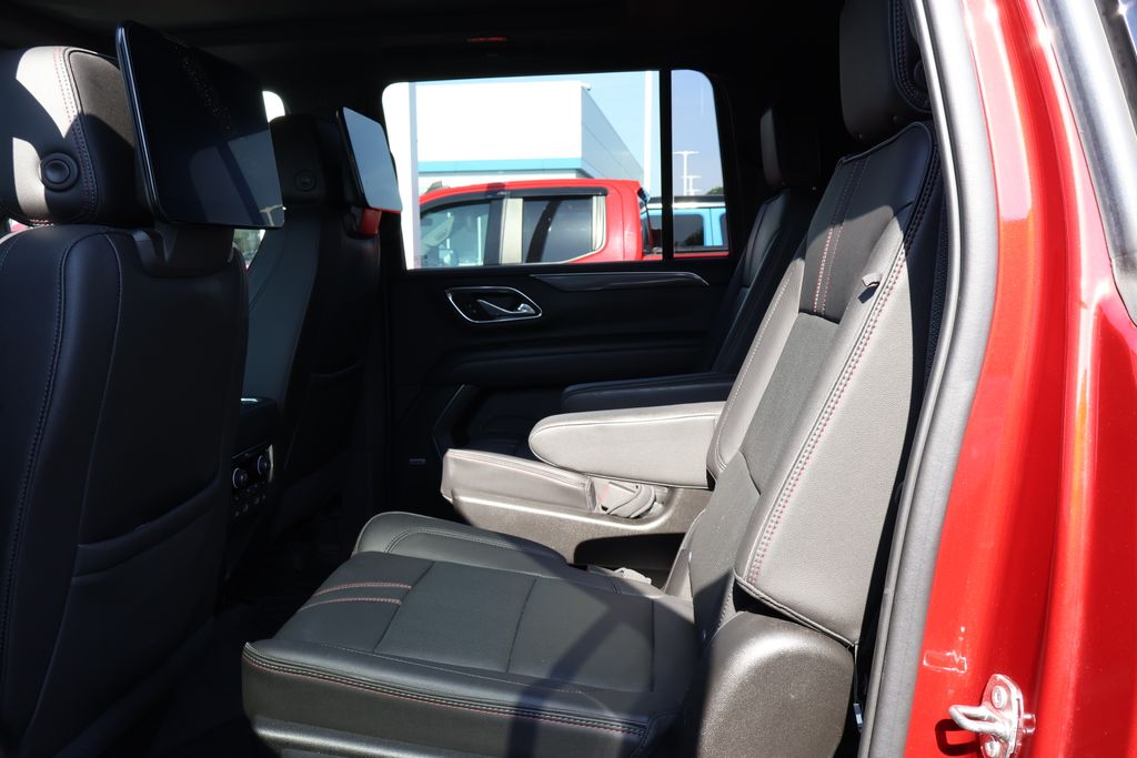 Thumbnail: 2021 Chevrolet Suburban - 32