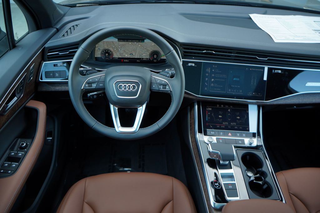 2025 Audi Q7  12