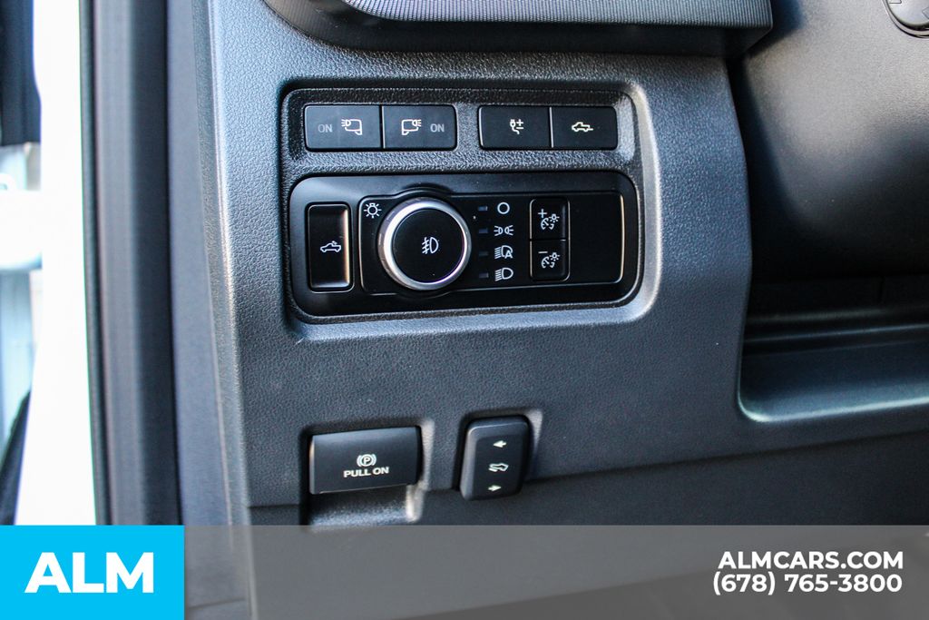 Used 2023 White Ford Platinum image 30