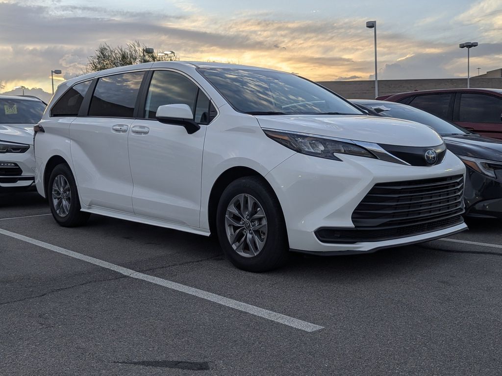 Used 2025 Toyota Sienna Van