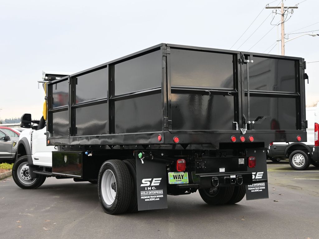 2024 Ford F-550 Super Duty 