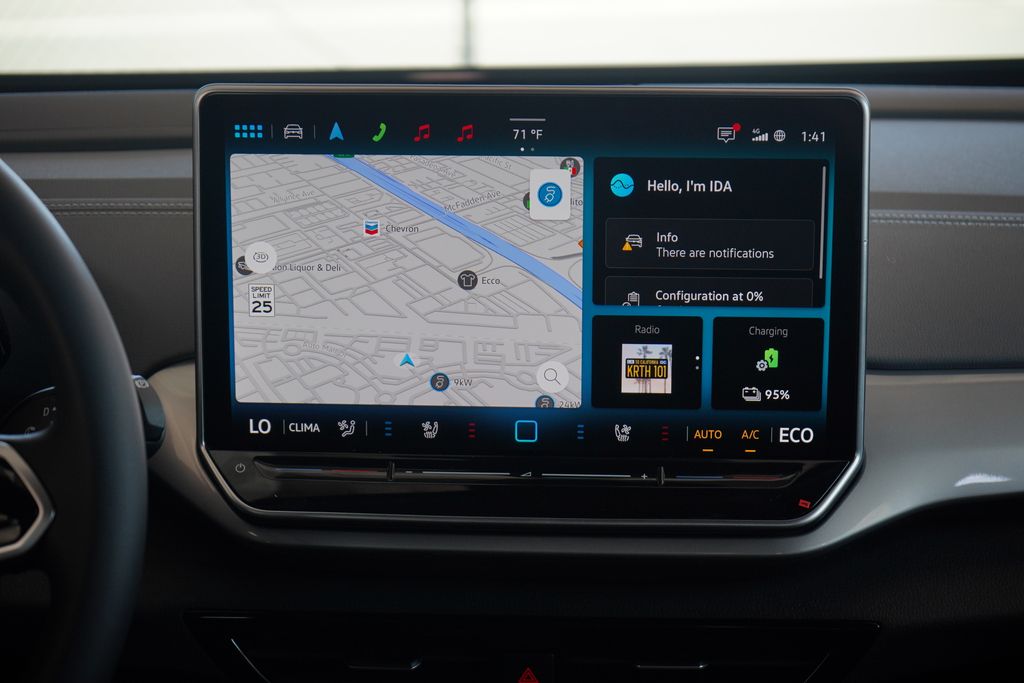 2025 Volkswagen ID.4 Pro S Plus 10