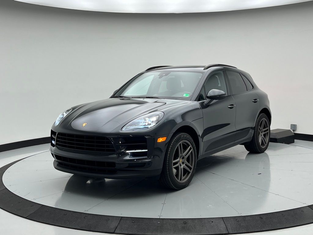 Thumbnail: 2020 Porsche Macan - 1